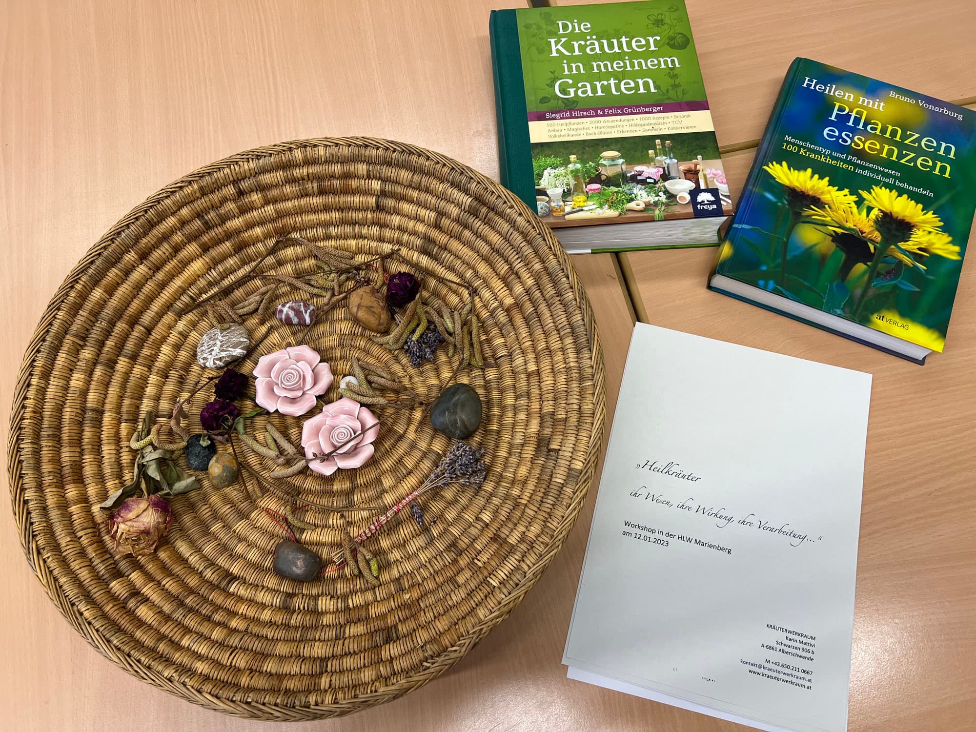 Workshop in der HLW Marienberg: Heilpflanzen - ihr Wesen, ihre Wirkung, ihre Verarbeitung ...